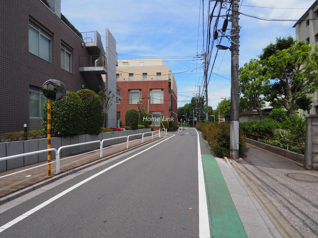 シティホームズ常盤台　前面道路