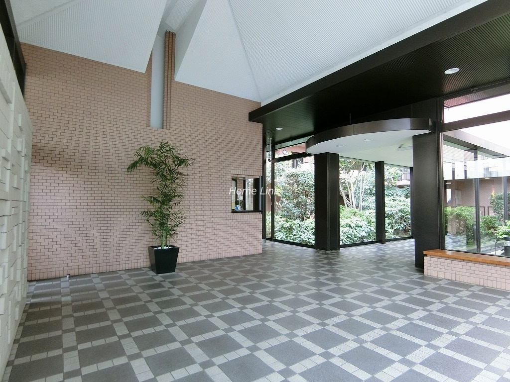 パシフィック小豆沢　エントランスホール