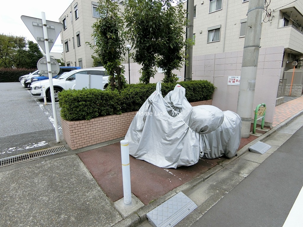 パシフィック小豆沢　バイク置場