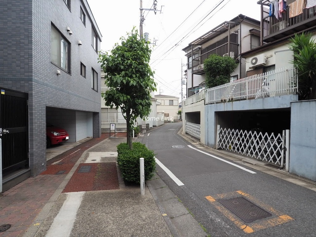 ライオンズマンション板橋赤塚　前面道路