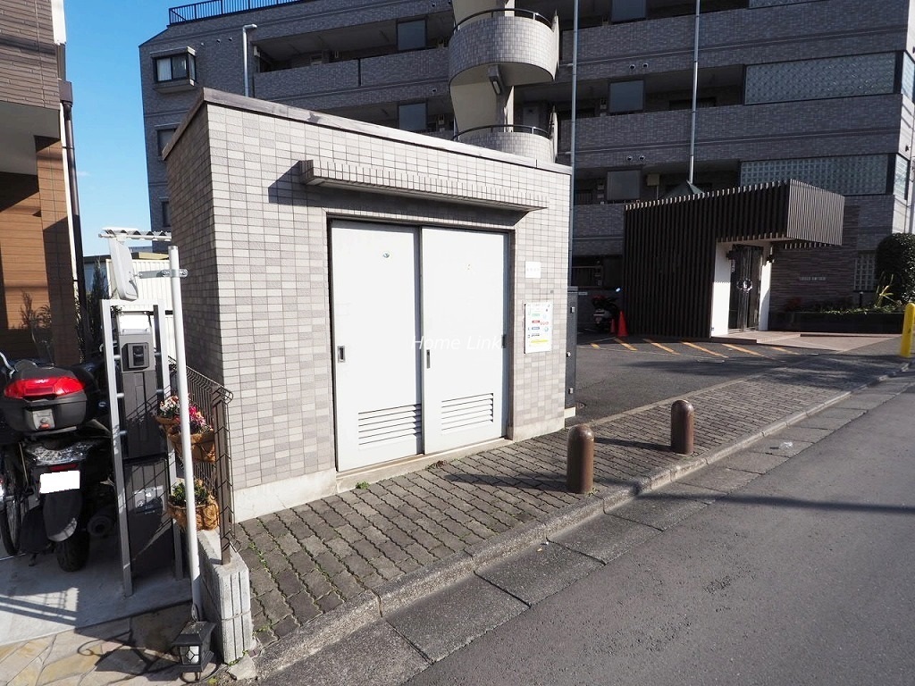 リベルジェ上板橋　ゴミ置き場