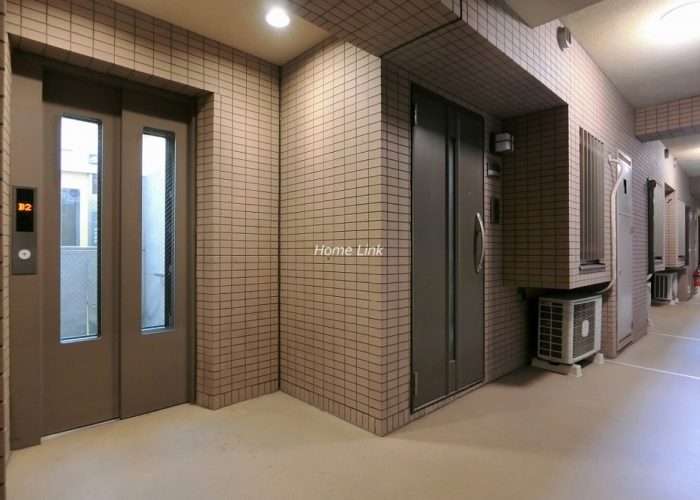 日神パレステージ東武練馬台 西館　エレベーターホール