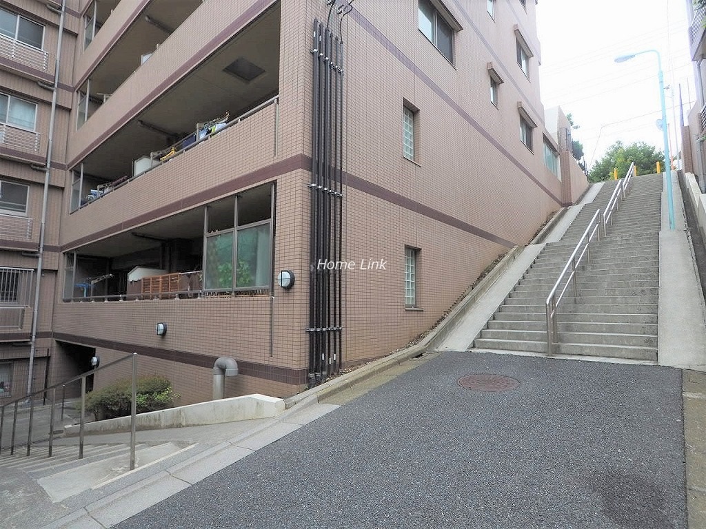 日神パレステージ東武練馬台 西館　前面道路