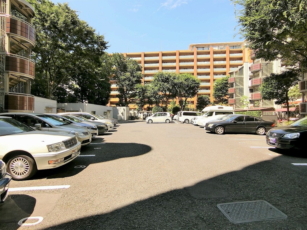 成増ハウス　駐車場