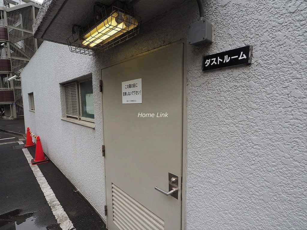 成増ハウス　ゴミ置き場