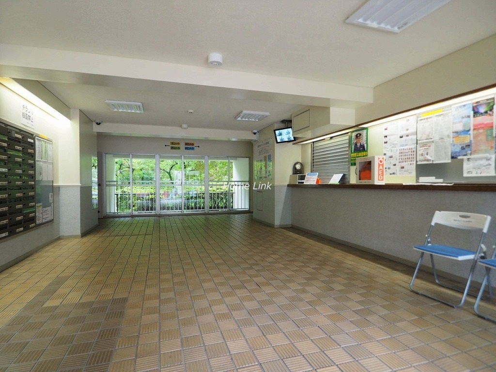 板橋中台マンション　エントランスホール