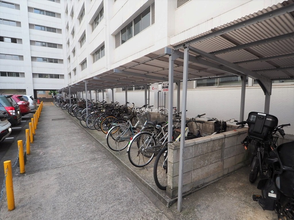 高田馬場住宅　駐輪場