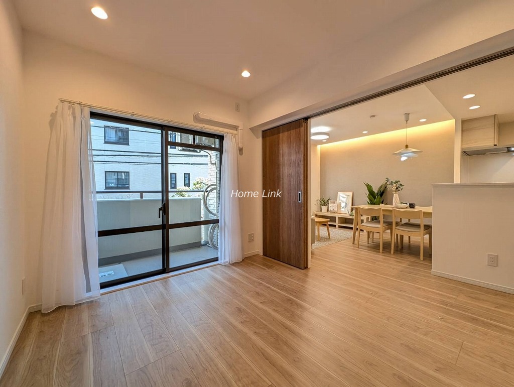 エスポワール常盤台2階 リビングと洋室を繋げ広いLDKとしても