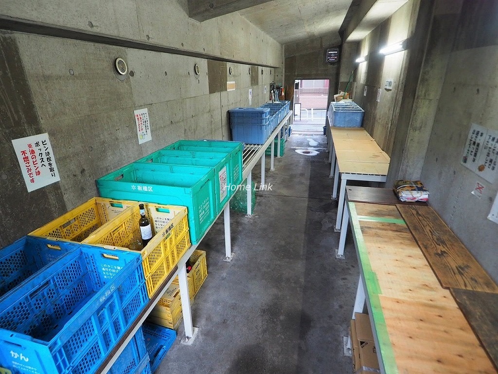 ライオンズマンション成増　ゴミ置き場