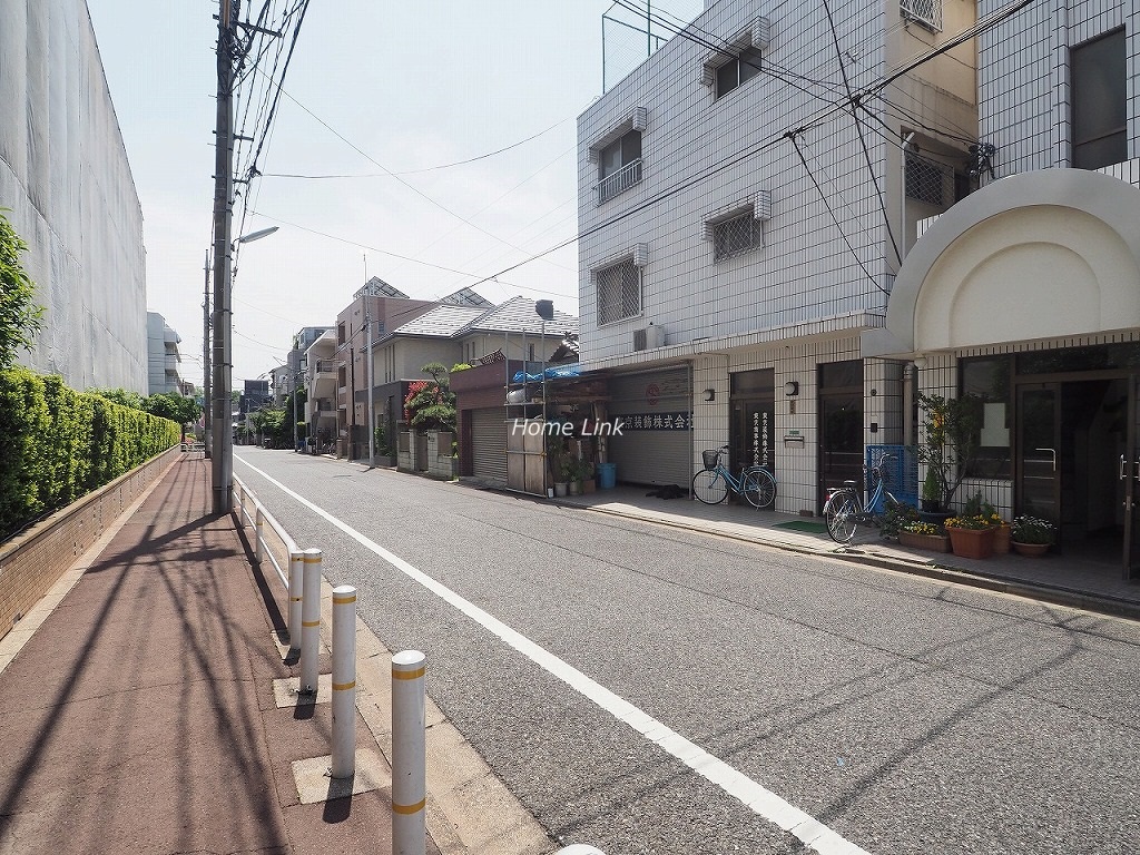ライオンズマンション成増　前面道路