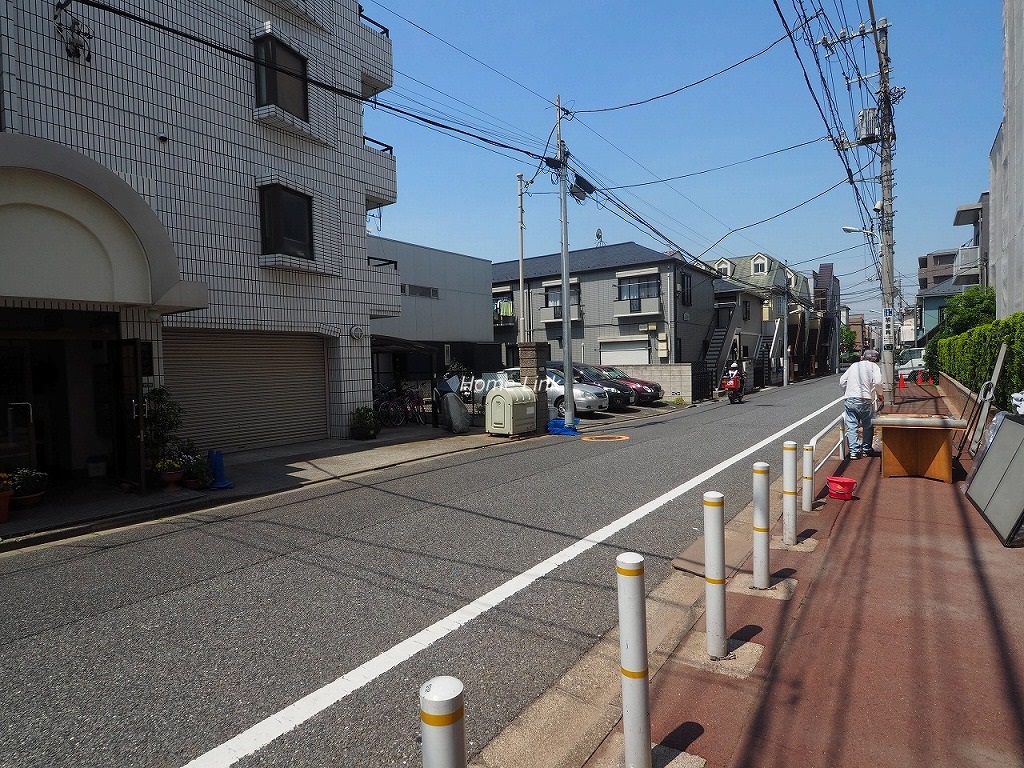ライオンズマンション成増　前面道路