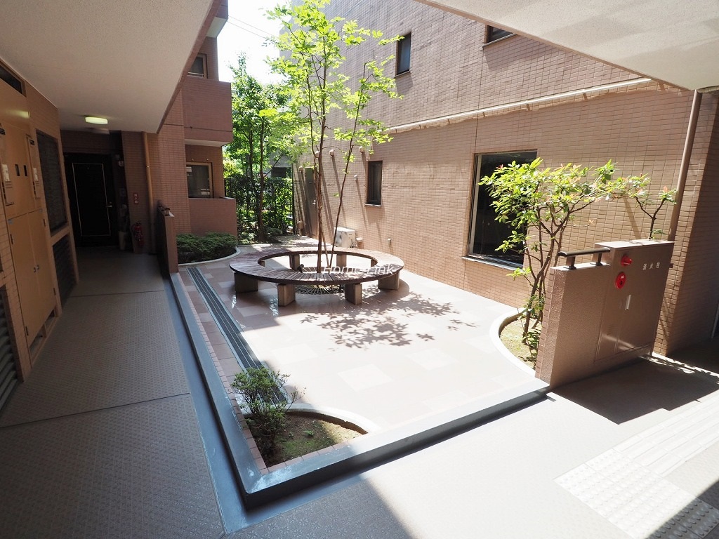ルピナス赤塚ツインズガーデン壱番館　共用部