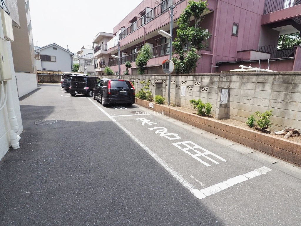 東久蓮根ハイツ　来客用駐車場