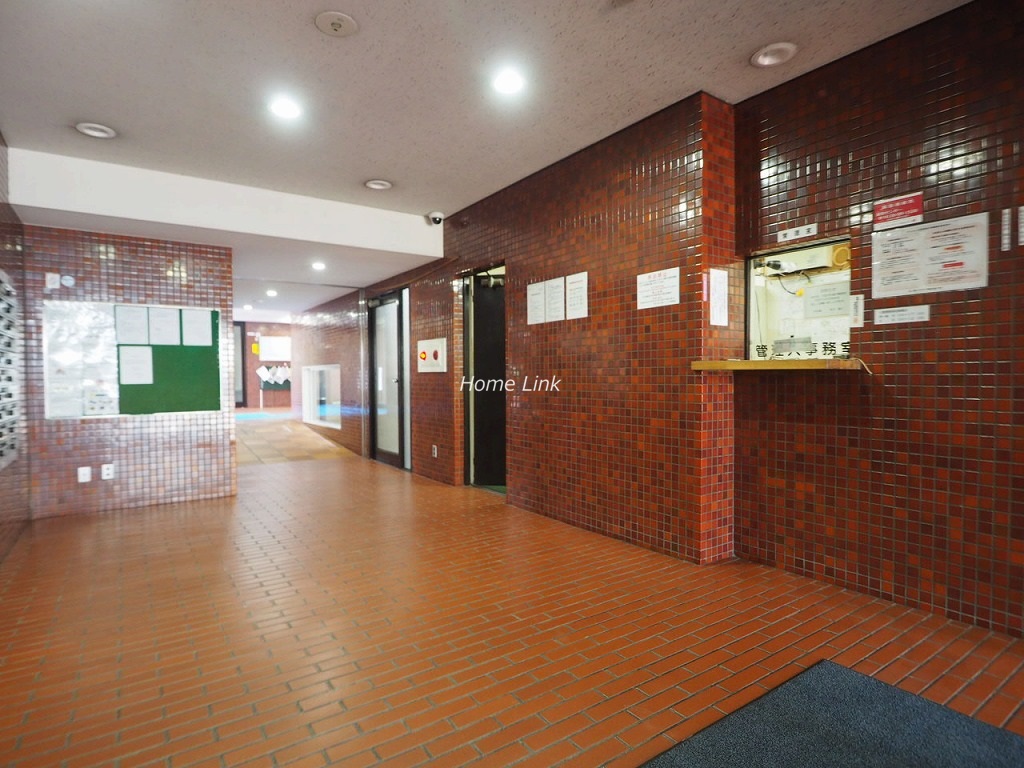 洋伸小豆沢公園マンション エントランスホール