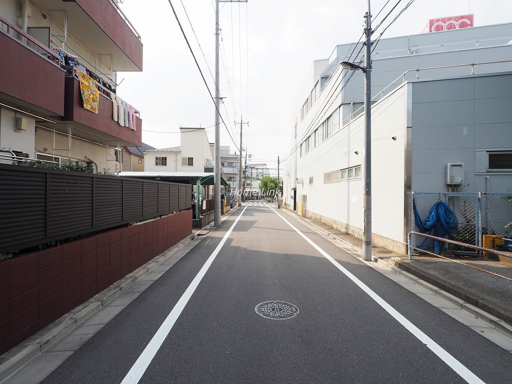 サンライズ蓮根　前面道路