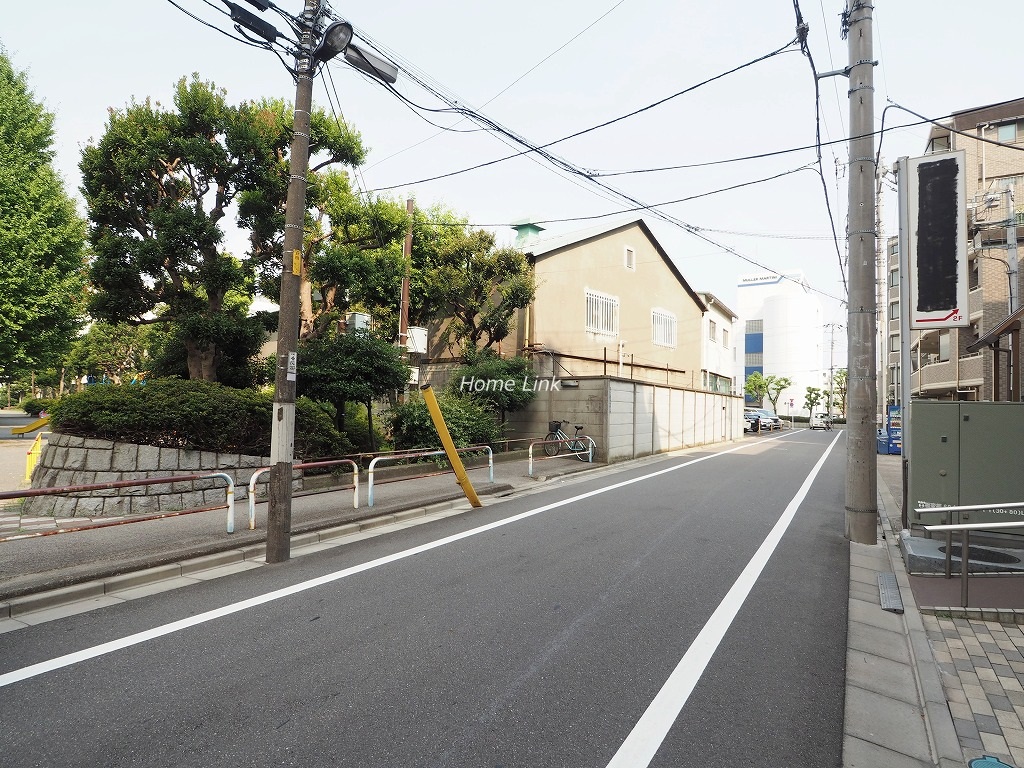 サンライズ蓮根　前面道路