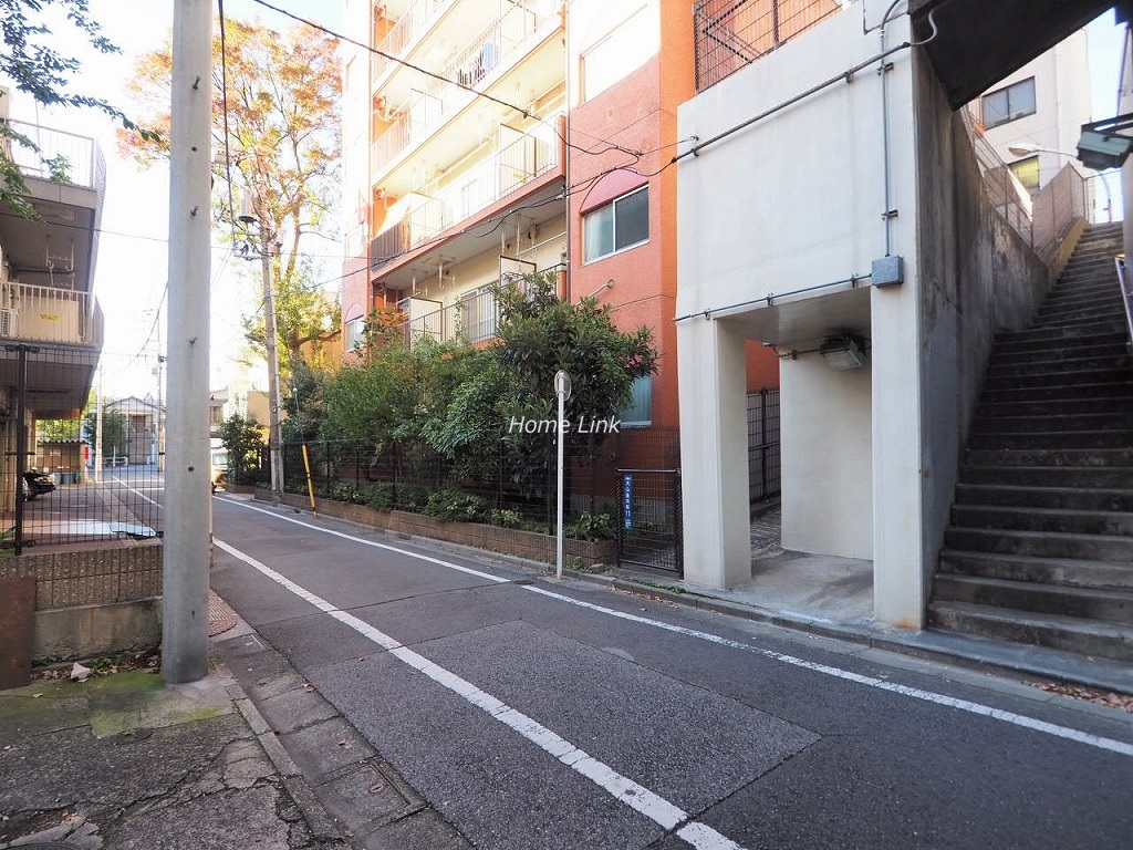 ライオンズマンション大山　前面道路