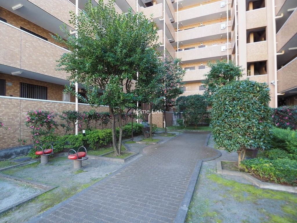 ライオンズマンション板橋中丸町 共用部公園
