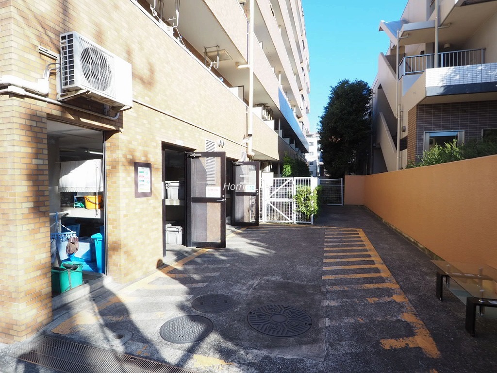 ライオンズマンション板橋中丸町 ゴミ置き場