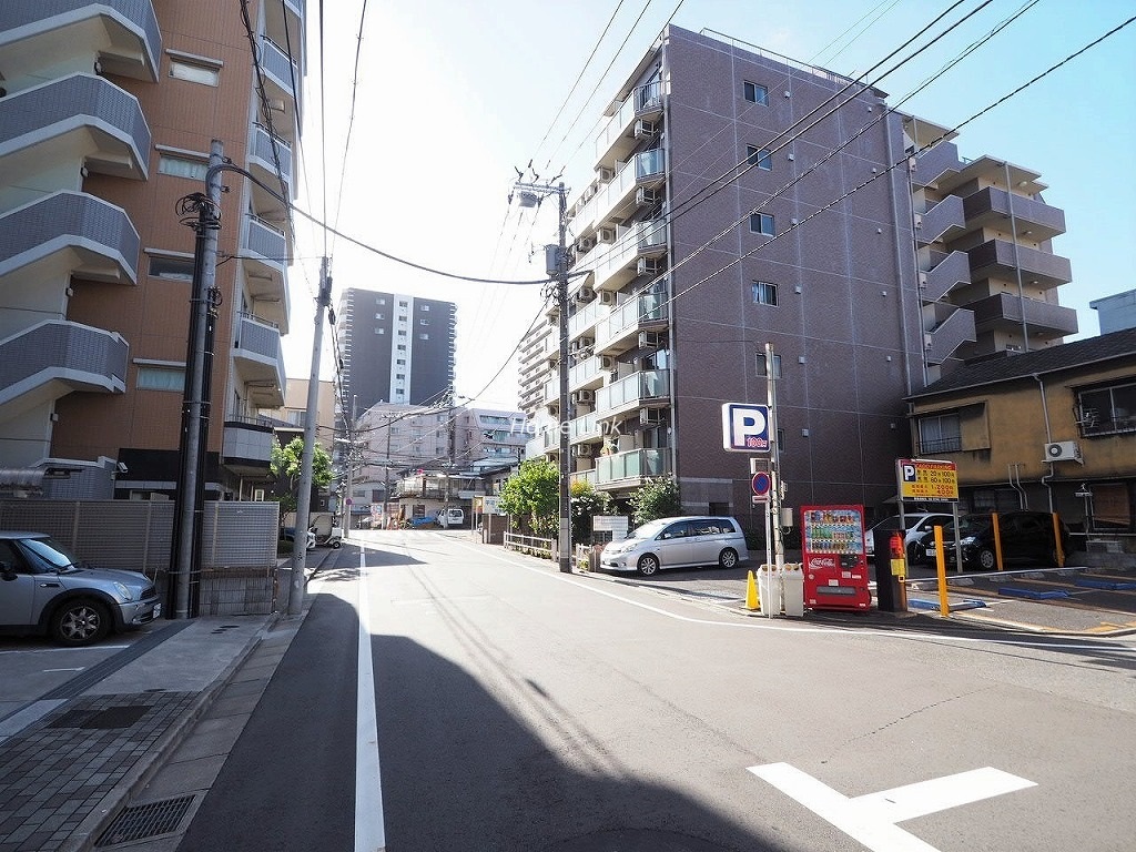 ラ・グラース板橋区役所前 前面道路