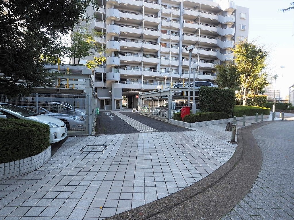 リプレ川口一番街6号棟　駐車場