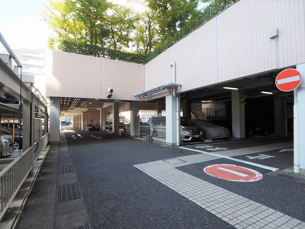 リプレ川口一番街6号棟　駐車場
