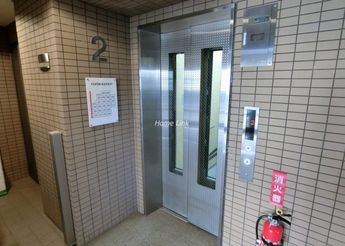 日神パレステージ東武練馬台東館　エレベーター