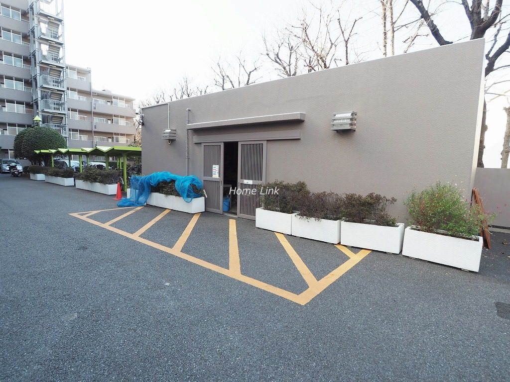 東急ドエルアルス成増　ゴミ置き場