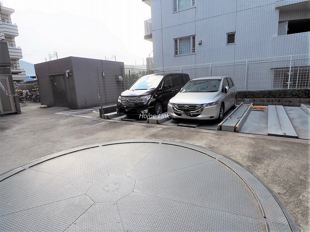 クレストフォルム浮間公園ゴールドクレスト　駐車場