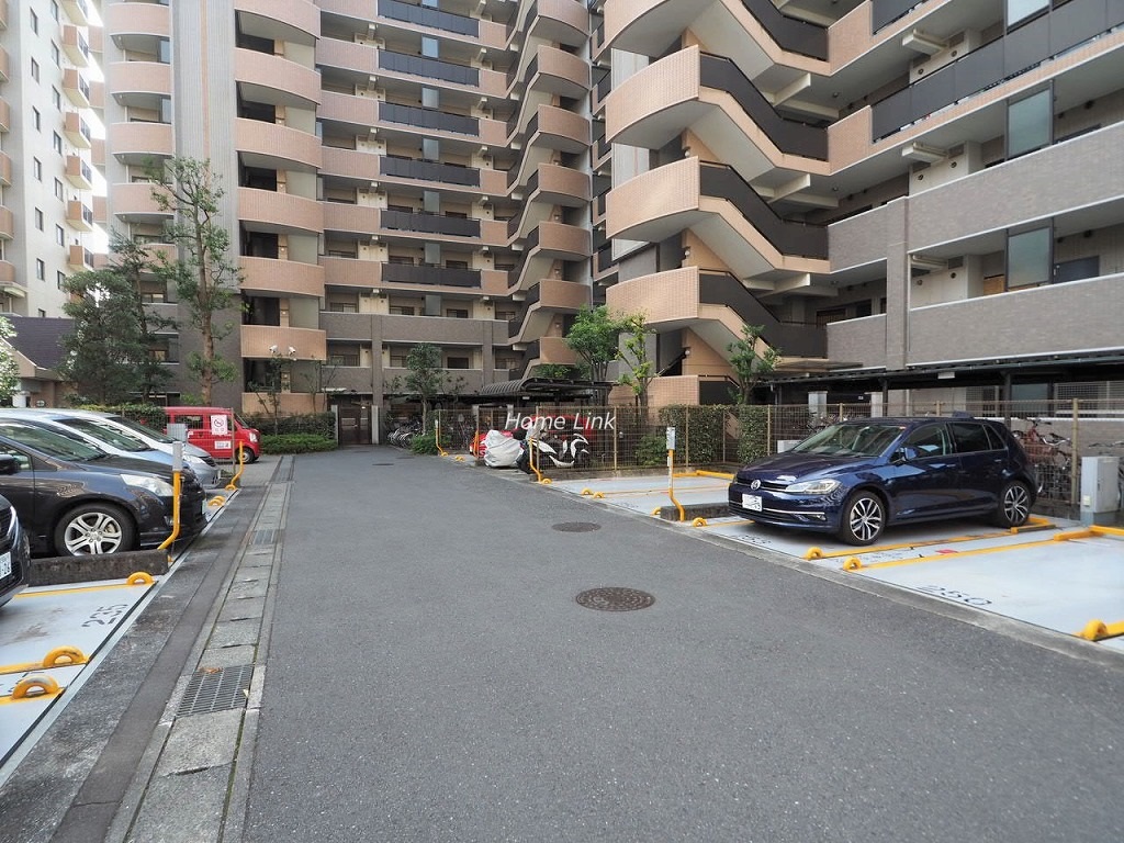 グランスクエア一橋学園弐番街 駐車場