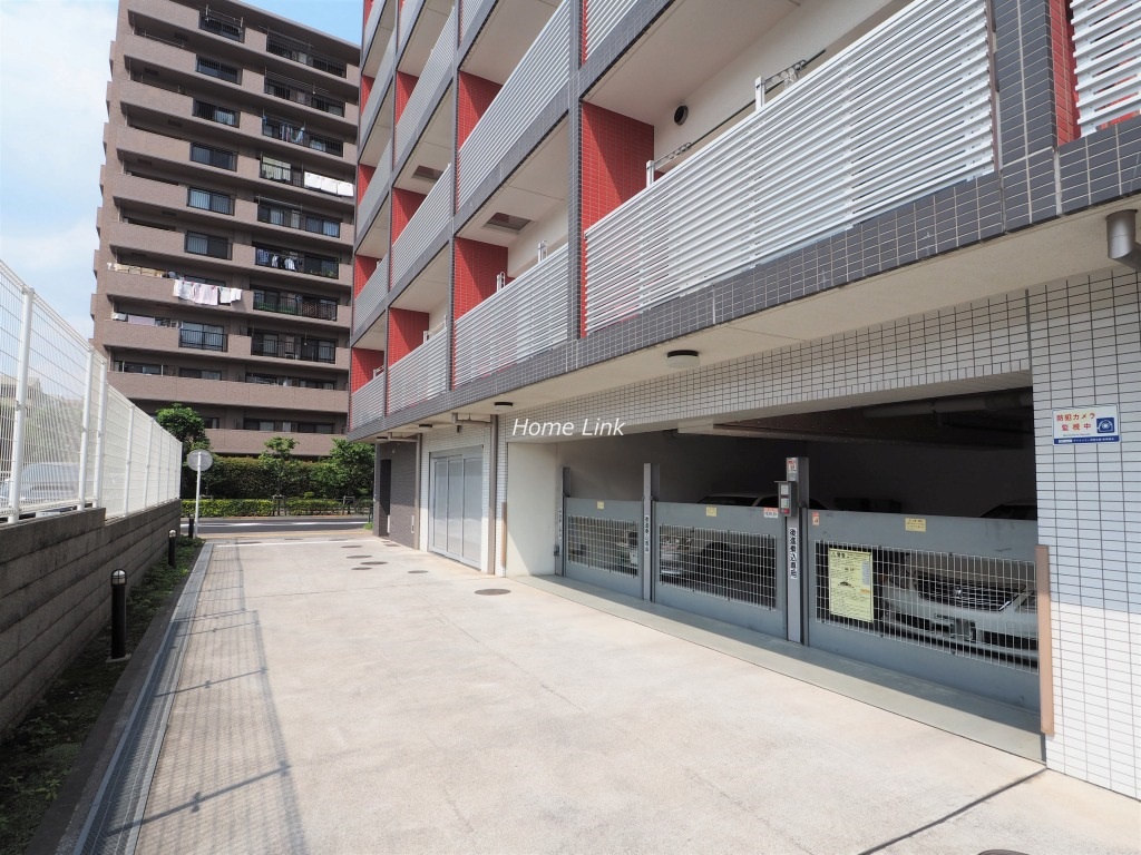 ダイナシティ浮間公園 駐車場