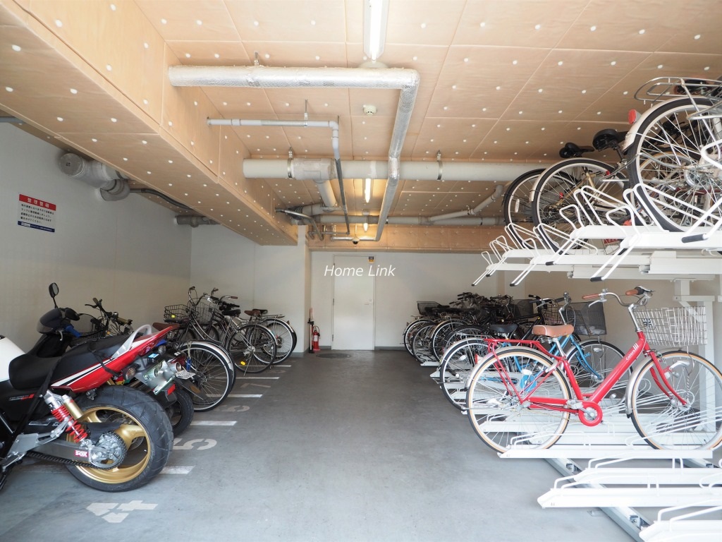 ダイナシティ浮間公園 バイク置場