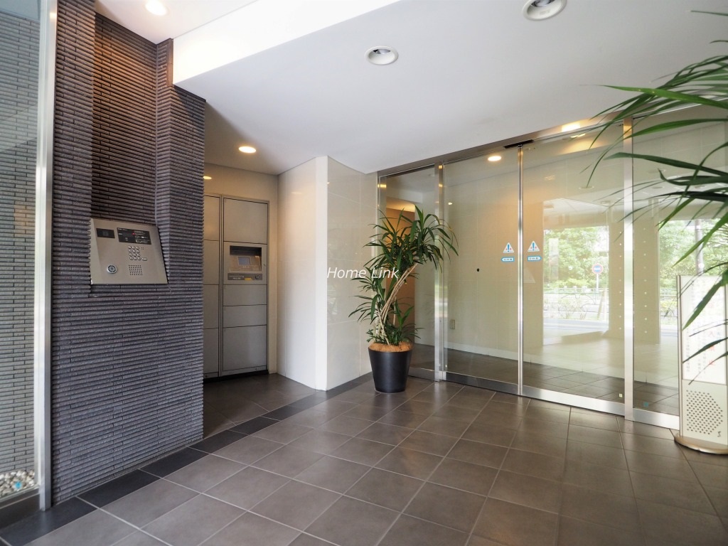 ダイナシティ浮間公園 エントランス