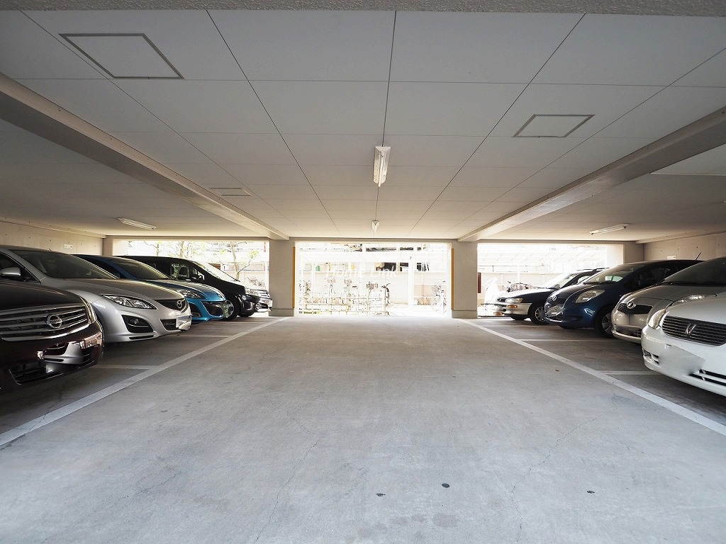 中銀第2城北パークマンシオン　駐車場