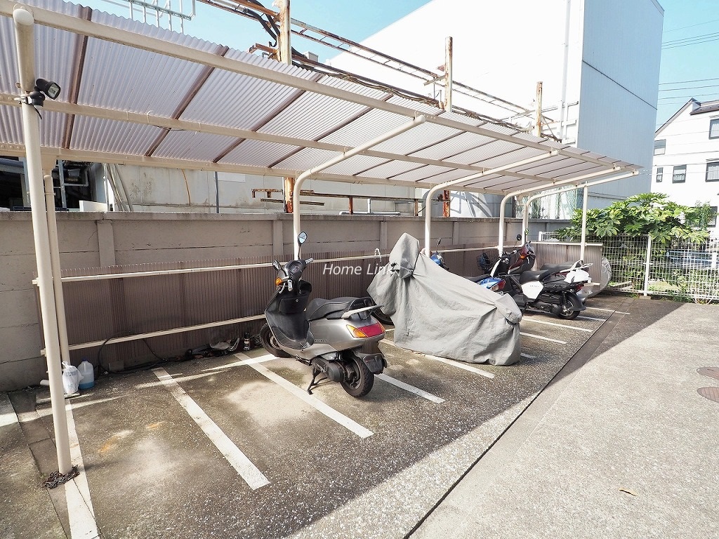 中銀第2城北パークマンシオン　バイク置場