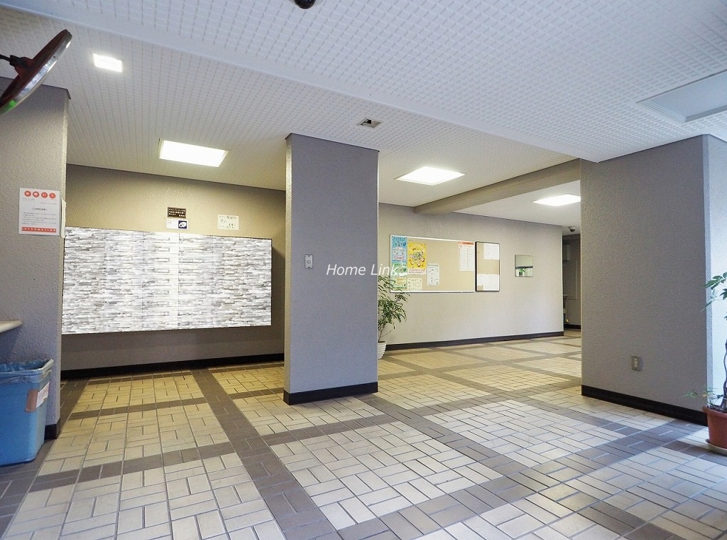 中銀第2城北パークマンシオン　エントランスホール