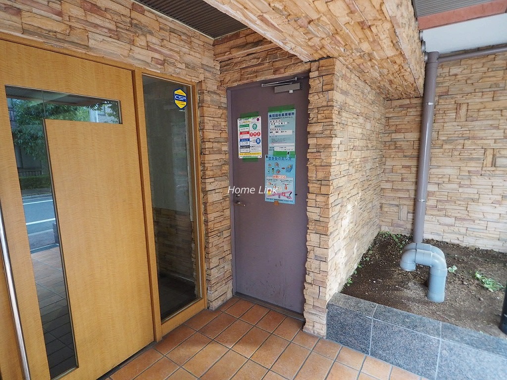 コニファーコート志村弐番館　ゴミ置き場