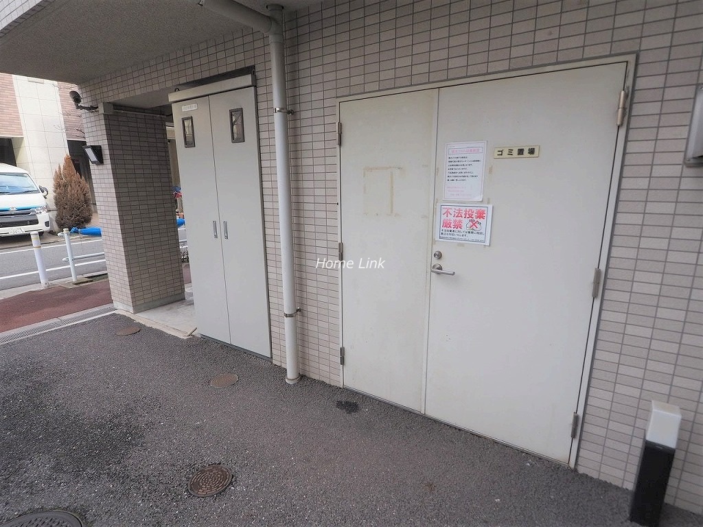 ジェネラルアパートメント常盤台　ゴミ置き場
