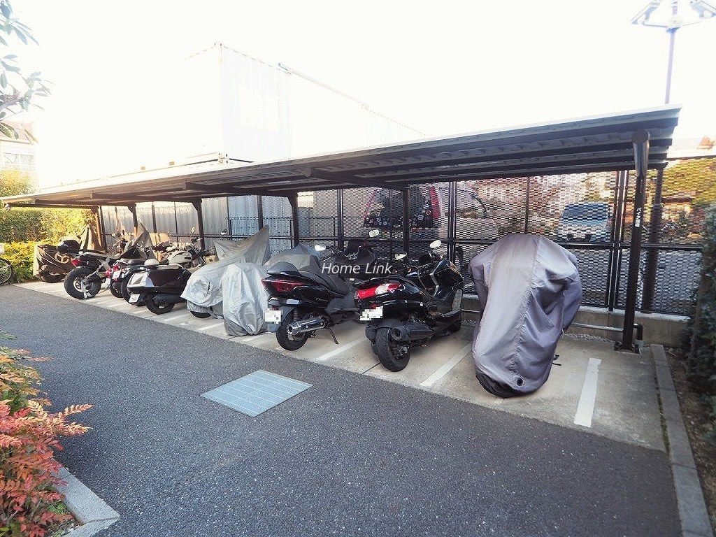 プリズムヒル　バイク置場