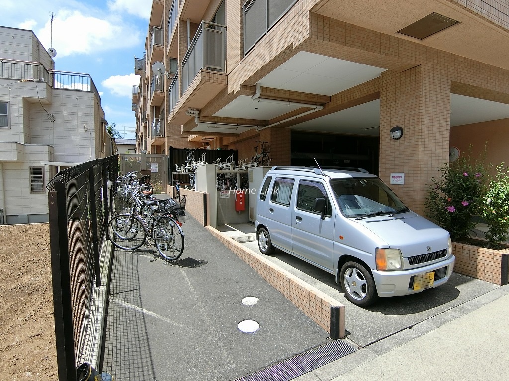 ヴェル・クレール板橋前野町 駐輪場