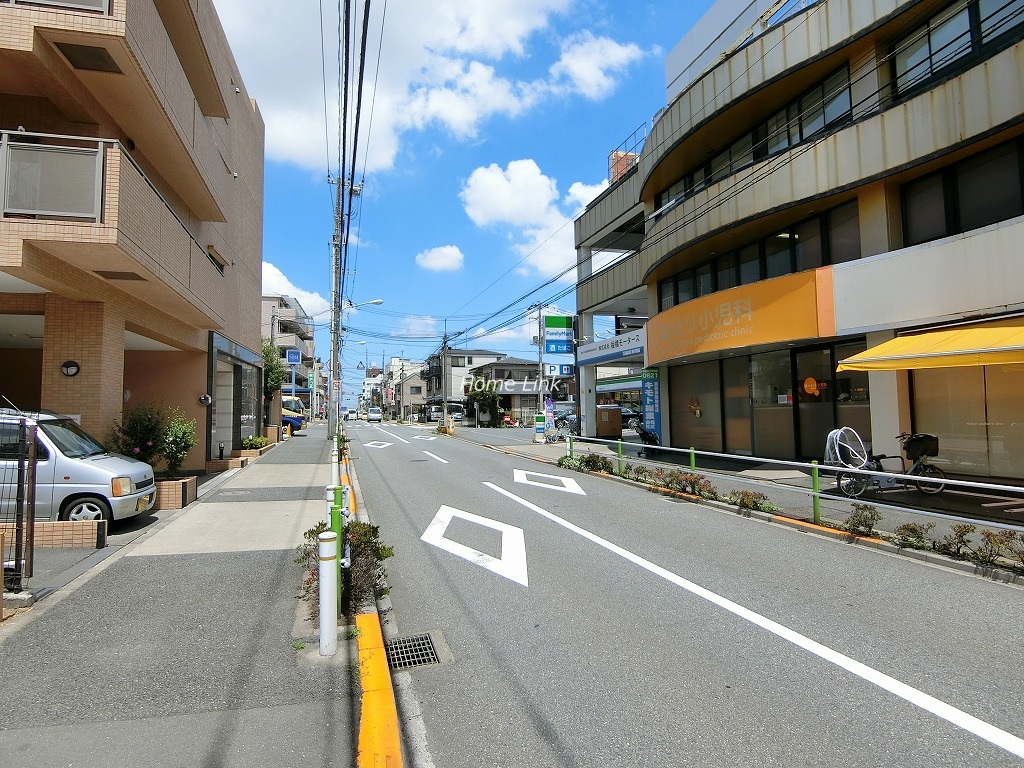 ヴェル・クレール板橋前野町 前面道路歩道