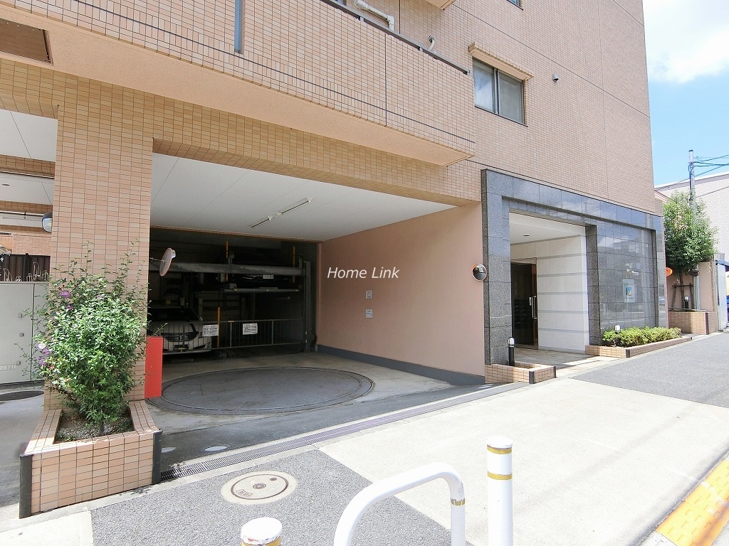 ヴェル・クレール板橋前野町 駐車場出入口
