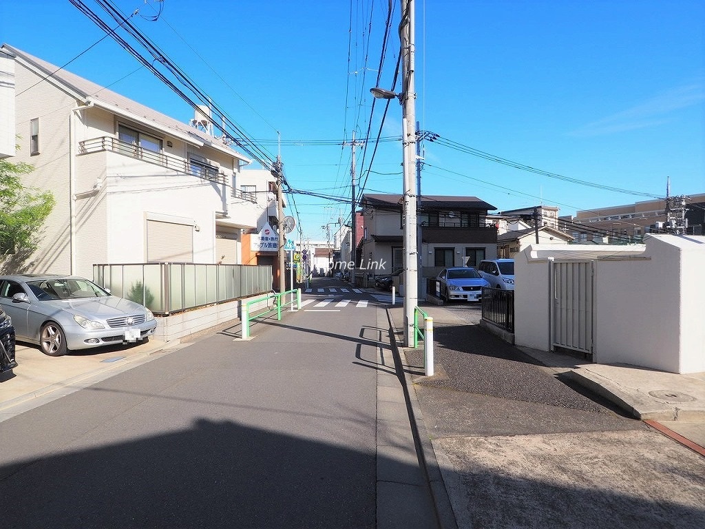志村城山公園ハイデンス　前面道路