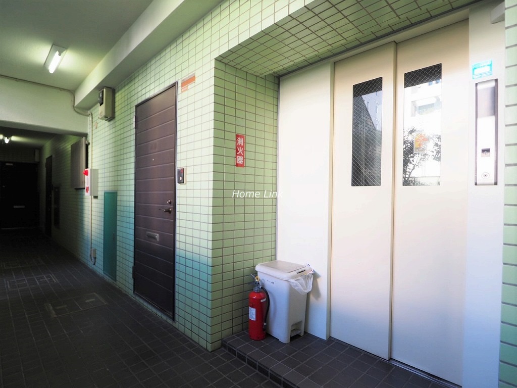 成増グリーンハイツ　エレベーター