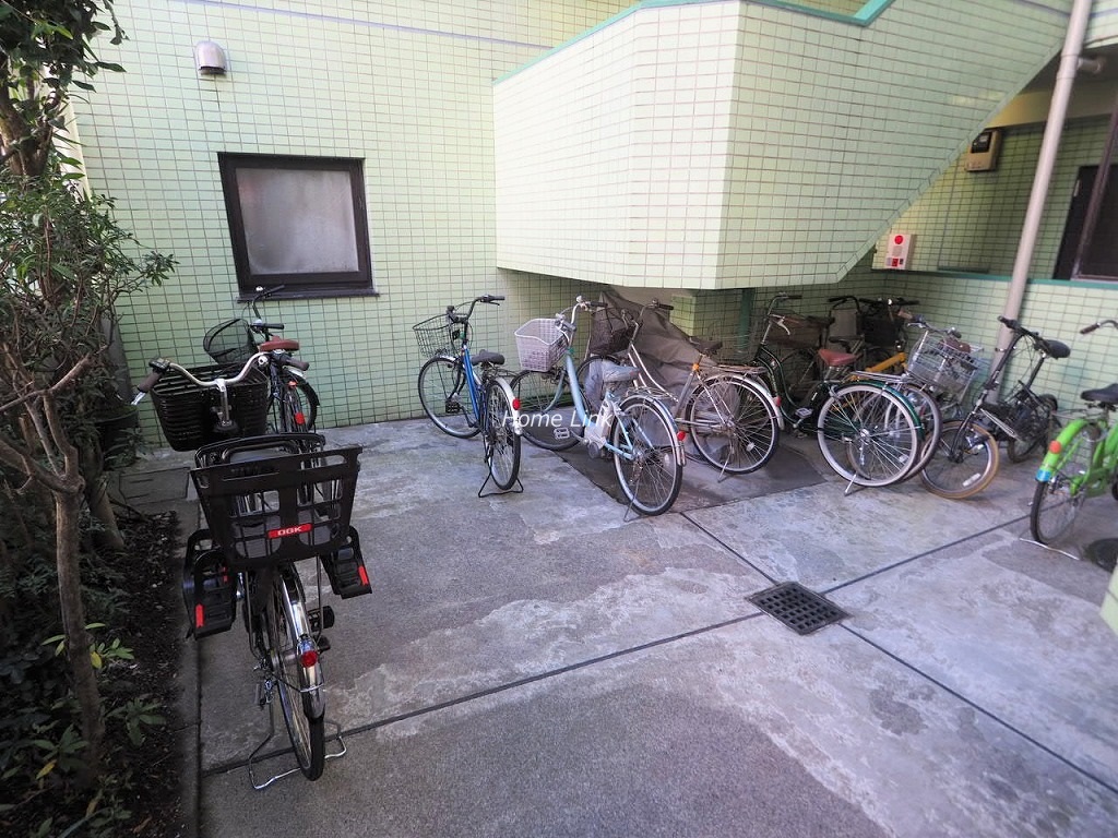 成増グリーンハイツ　駐輪場