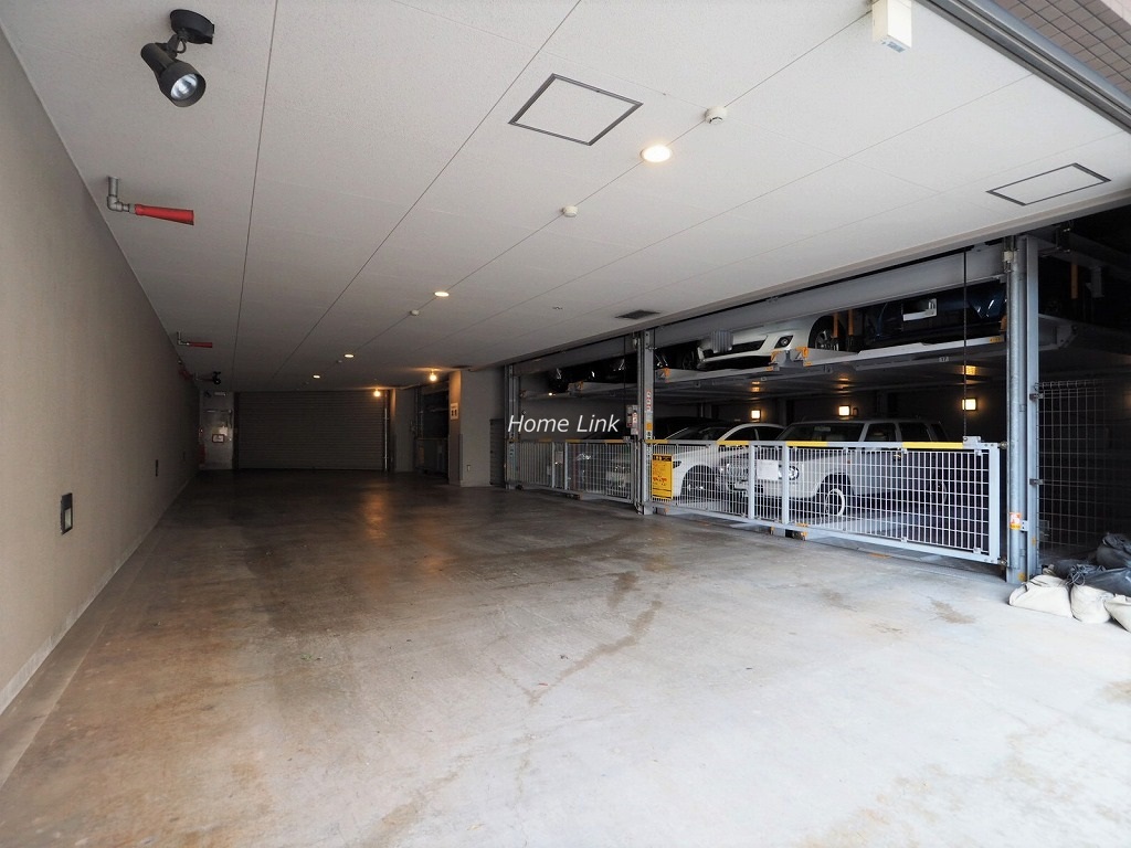 コスモ小竹向原ガーデンフォルム 駐車場