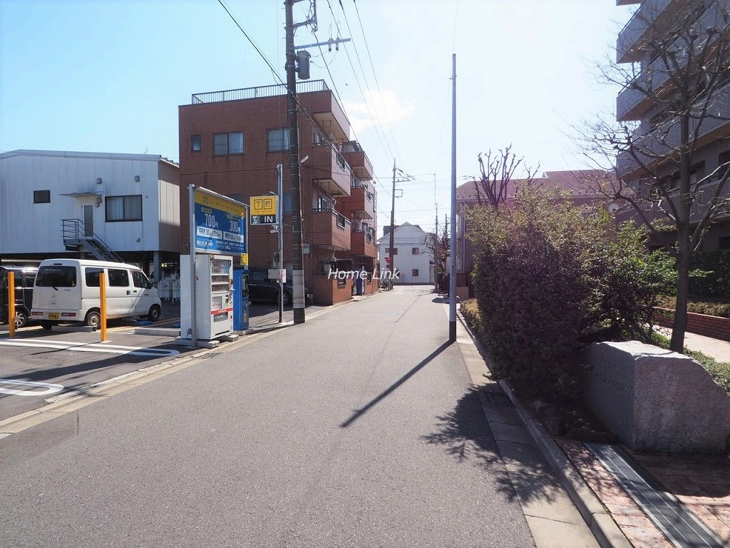 コスモ川口ガーデンスクエア　前面道路