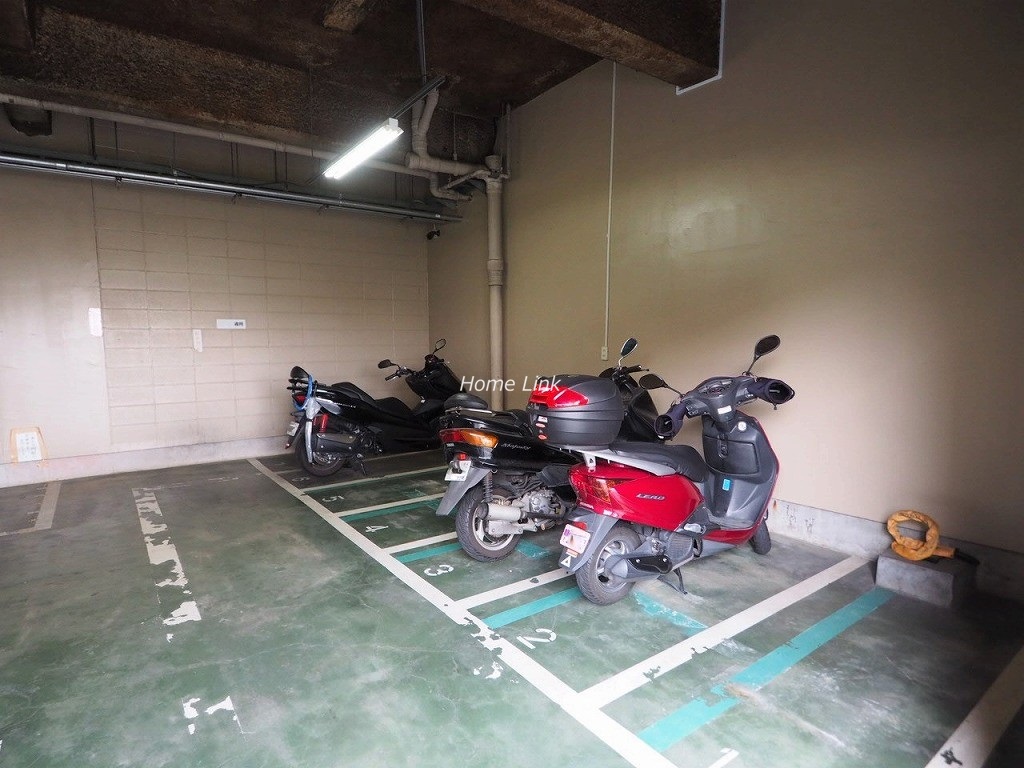 ダイアパレス西台　バイク置場