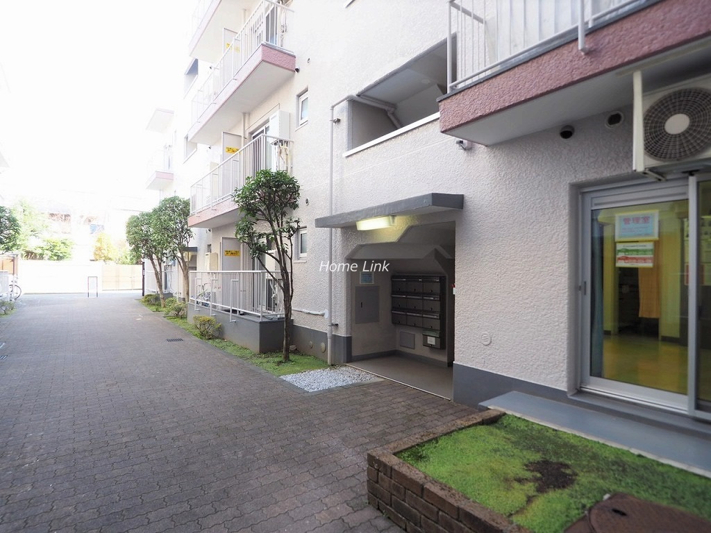三田南常盤台コーポ エントランス