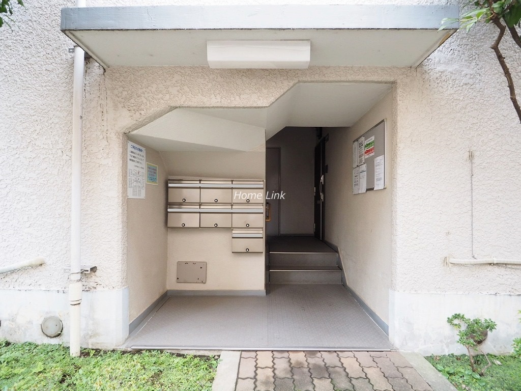 三田南常盤台コーポ エントランス